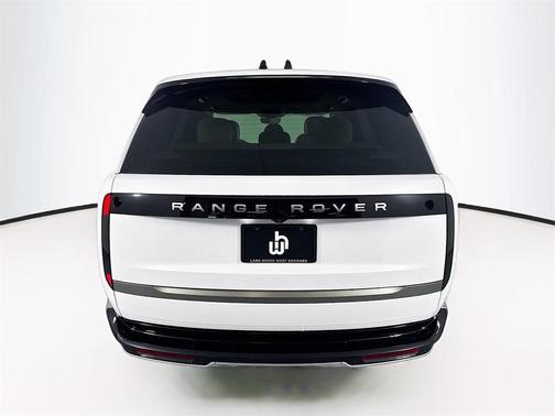 2025 Land Rover Range Rover P530 SE
