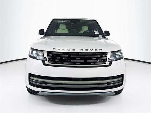 2025 Land Rover Range Rover P530 SE