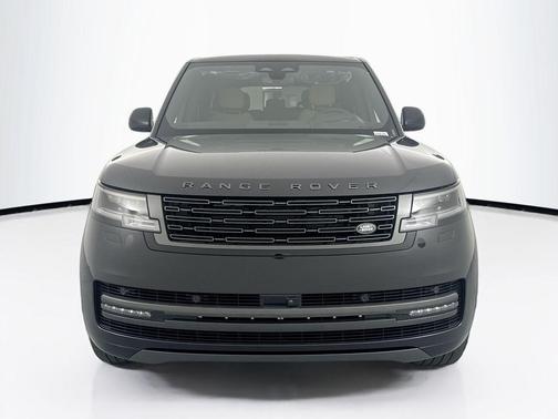 Santorini Black Metallic 2026 Land Rover Range Rover P530 SE 7 Seat