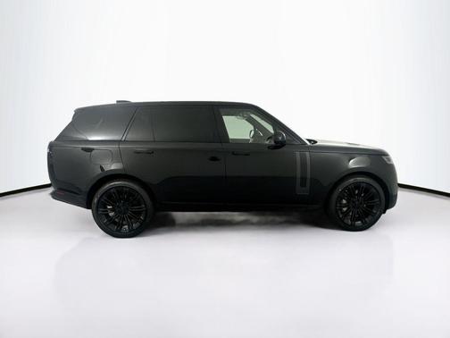 Santorini Black Metallic 2026 Land Rover Range Rover P530 SE 7 Seat