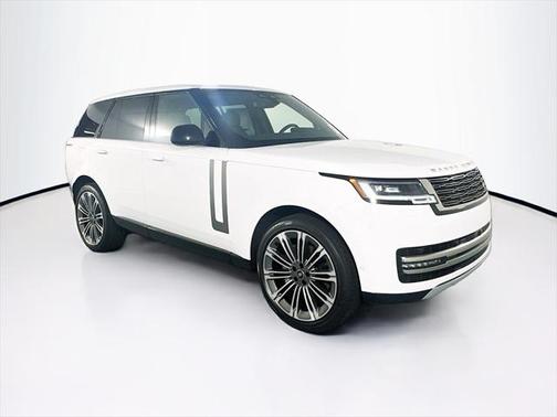 2025 Land Rover Range Rover P400 SE