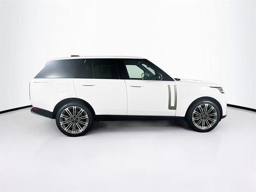 2025 Land Rover Range Rover P400 SE