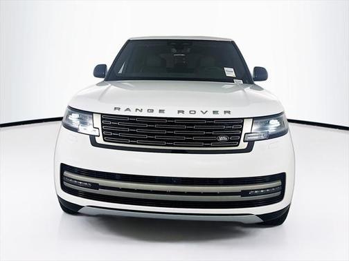2025 Land Rover Range Rover P400 SE