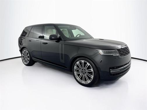 2025 Land Rover Range Rover P400 SE