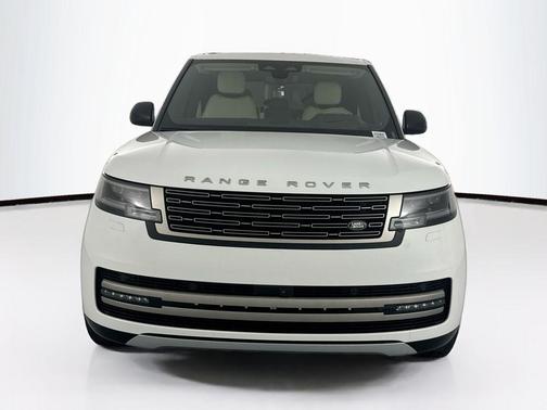 Fuji White 2026 Land Rover Range Rover P530 SE