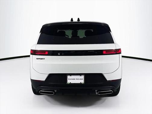 2025 Land Rover Range Rover Sport SE