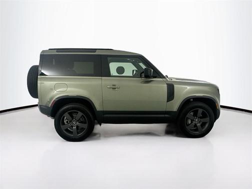 2025 Land Rover Defender 90 P300 S