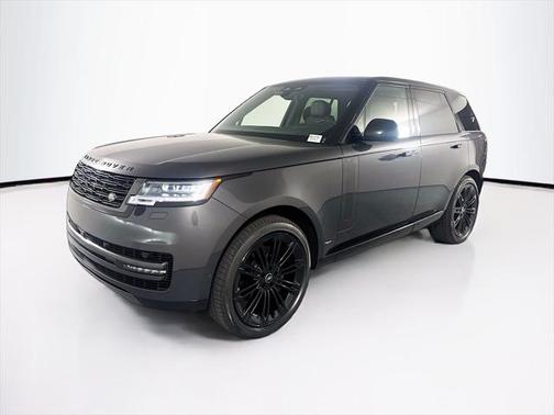 2025 Land Rover Range Rover P400 SE