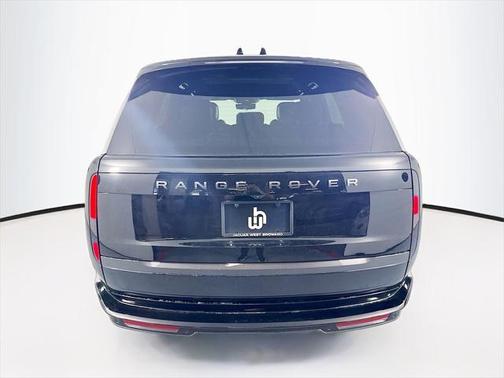 2025 Land Rover Range Rover P530 SE