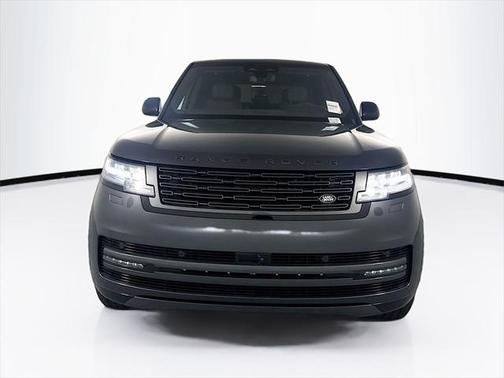 2025 Land Rover Range Rover P400 SE 7 Seat