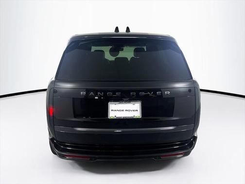 2025 Land Rover Range Rover P530 SE 7 Seat