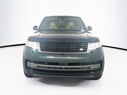 2025 Land Rover Range Rover P400 SE