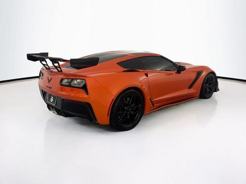 Sebring Orange Tintcoat 2019 Chevrolet Corvette ZR1