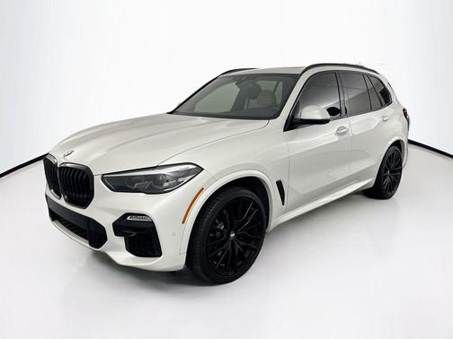Mineral White Metallic 2021 BMW X5 sDrive40i