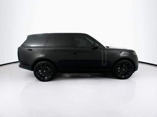 Santorini Black Metallic 2025 Land Rover Range Rover P530 SE