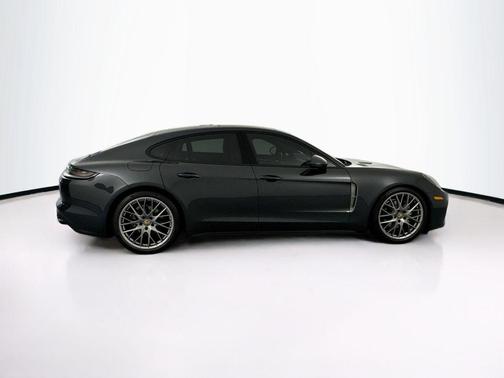 Grey 2023 Porsche Panamera 4