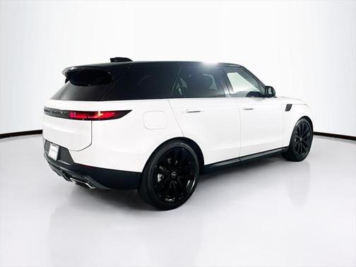 2025 Land Rover Range Rover Sport SE