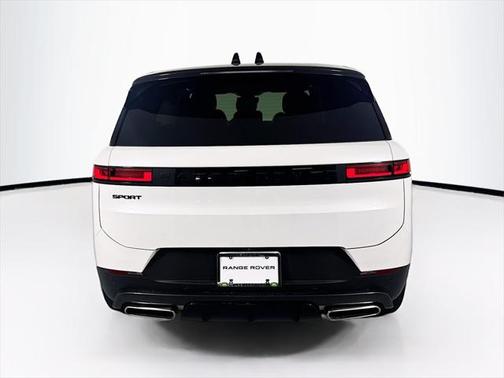 2025 Land Rover Range Rover Sport SE