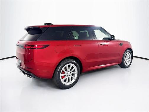 2025 Land Rover Range Rover Sport SE