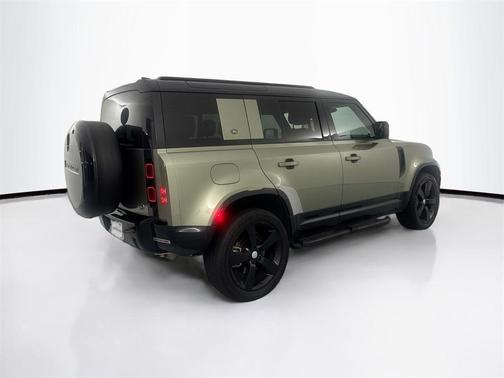 2023 Land Rover Defender 110 X-Dynamic SE