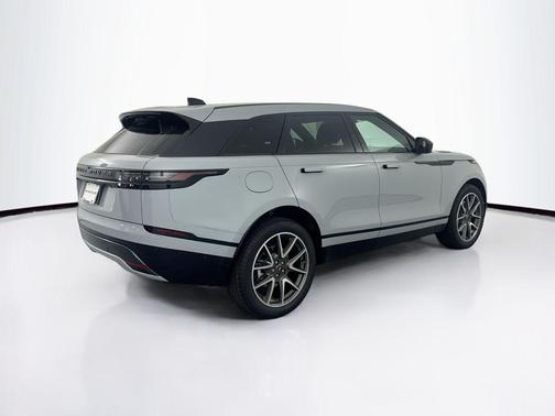 2026 Land Rover Range Rover Velar P400 Dynamic SE