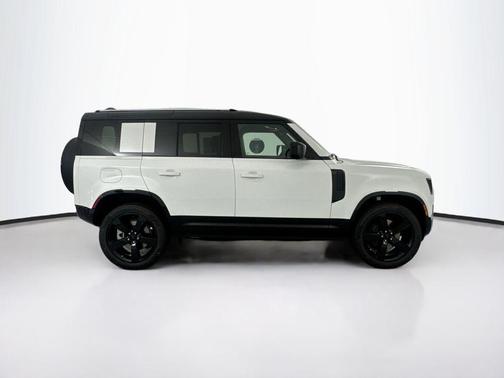 Fuji White 2026 Land Rover Defender P400 X-Dynamic SE