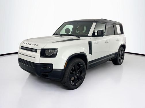 Fuji White 2026 Land Rover Defender P400 X-Dynamic SE