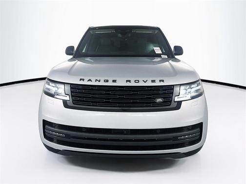2025 Land Rover Range Rover P530 SE