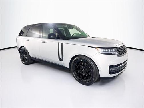 2025 Land Rover Range Rover P530 SE