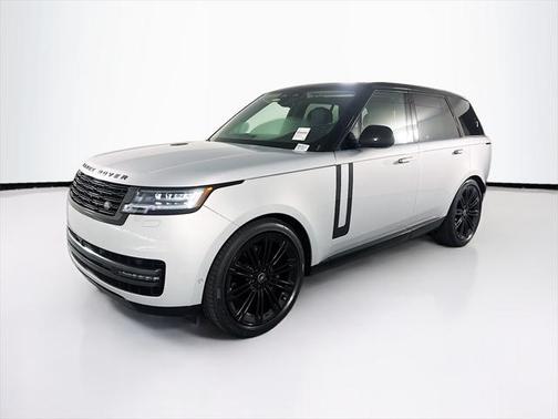 2025 Land Rover Range Rover P530 SE