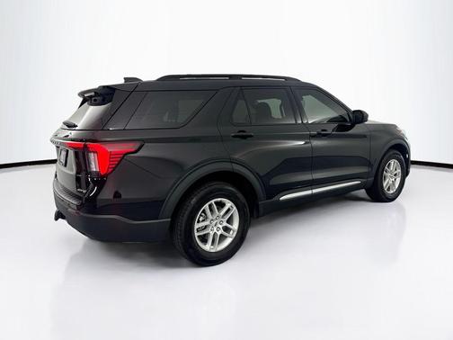 AGATE BLACK METALLIC 2025 Ford Explorer Active