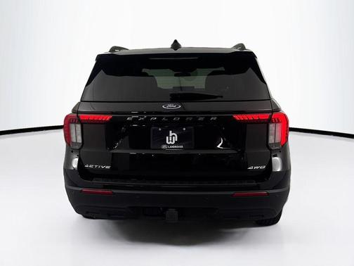 AGATE BLACK METALLIC 2025 Ford Explorer Active