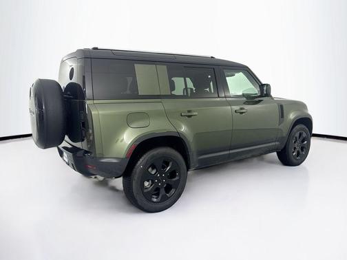 2026 Land Rover Defender P300 S