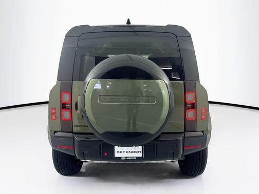 2026 Land Rover Defender P300 S