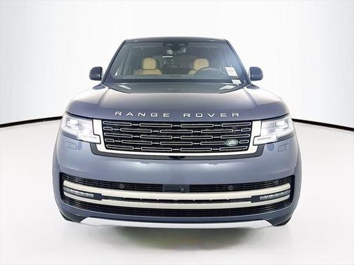 2025 Land Rover Range Rover P400 SE