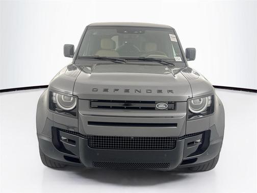 2026 Land Rover Defender 110 V8