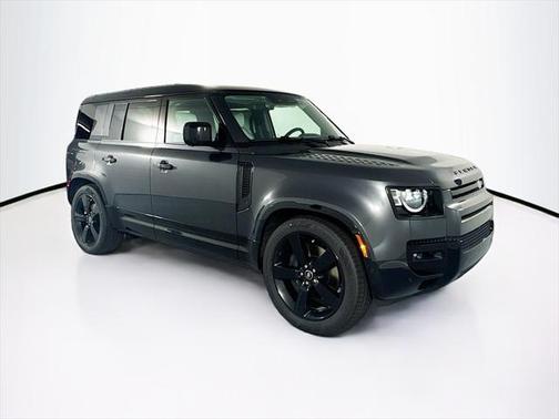 2025 Land Rover Defender 110 P400 X-Dynamic SE