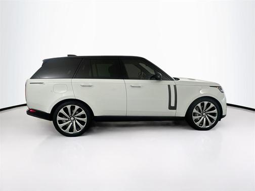 2023 Land Rover Range Rover P400 SE