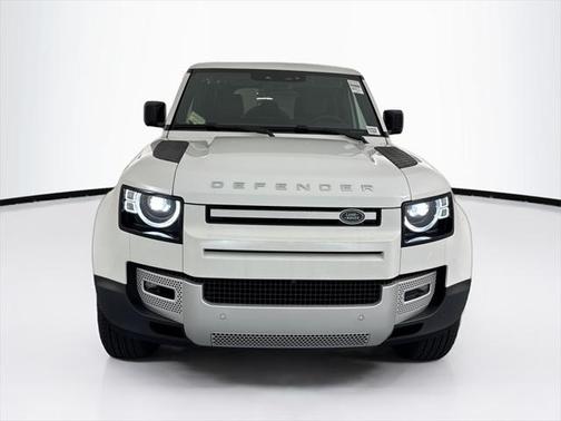 2025 Land Rover Defender 110 P300
