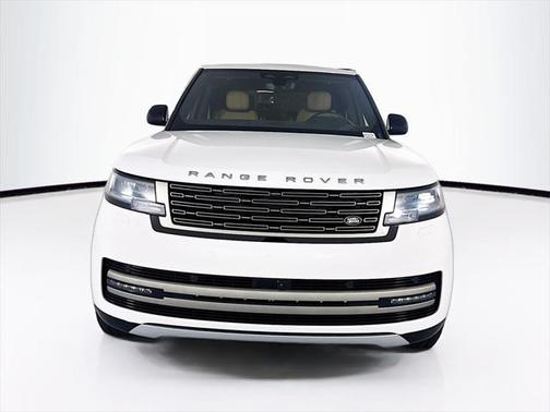 2025 Land Rover Range Rover P400 SE