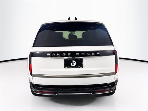 2025 Land Rover Range Rover P400 SE