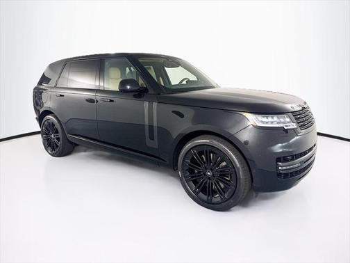 2025 Land Rover Range Rover P530 SE 7 Seat