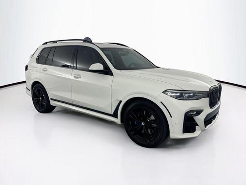 2020 BMW X7 M50i