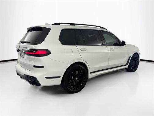 2020 BMW X7 M50i