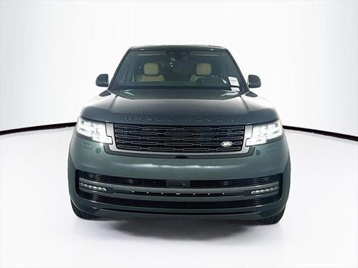 2025 Land Rover Range Rover P530 SE