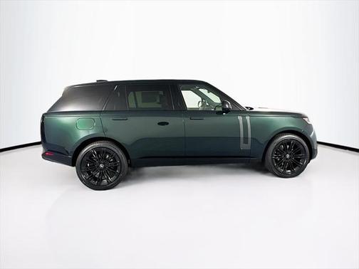 2025 Land Rover Range Rover P530 SE 7 Seat
