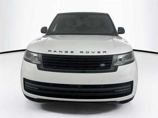 2025 Land Rover Range Rover P400 SE