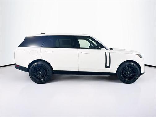 2025 Land Rover Range Rover P530 SE 7 Seat