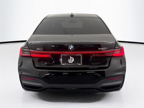 2021 BMW 740 xDrive