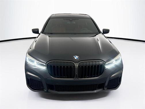 2021 BMW 740 xDrive